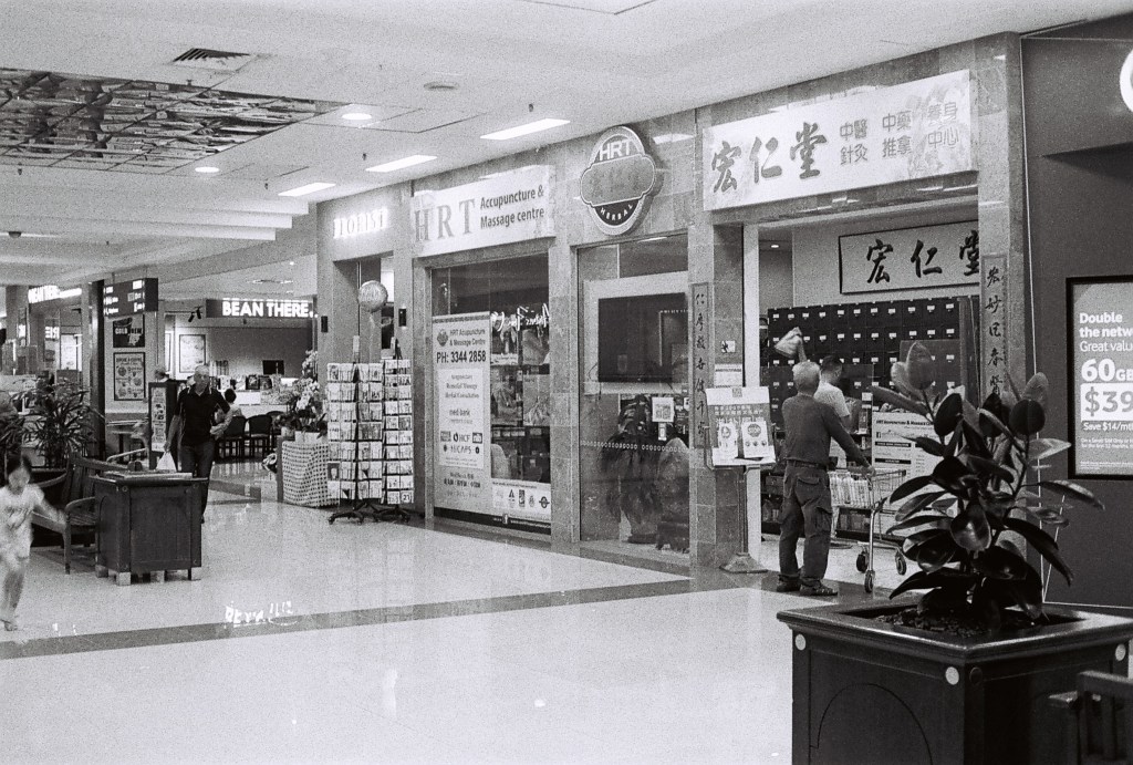 This image has an empty alt attribute; its file name is 14.jpg